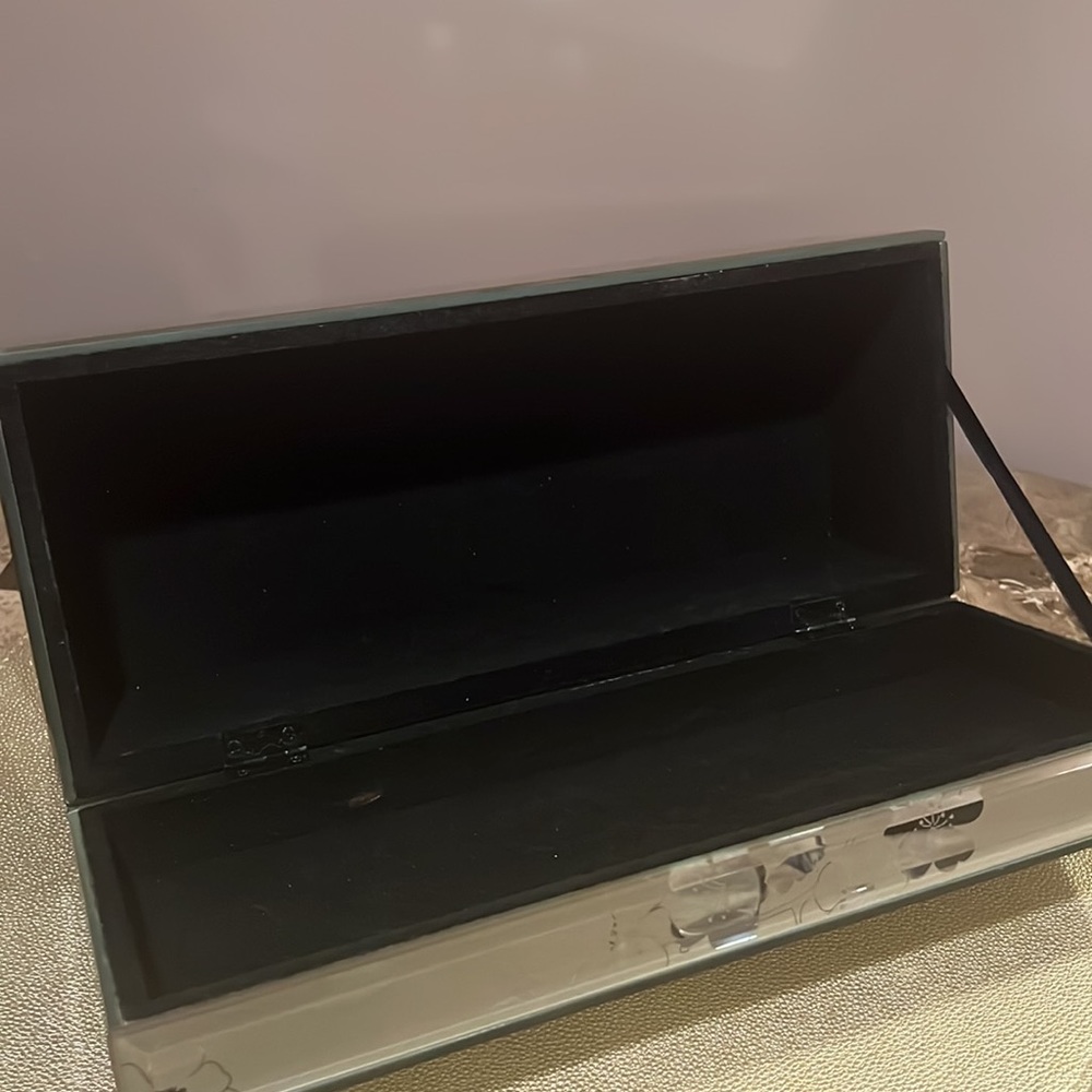 Jewelry/Trinket/Storage Box - Picture 12 of 13